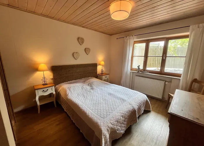 Chiemsee Beachhouse * 베르나우암히엠지