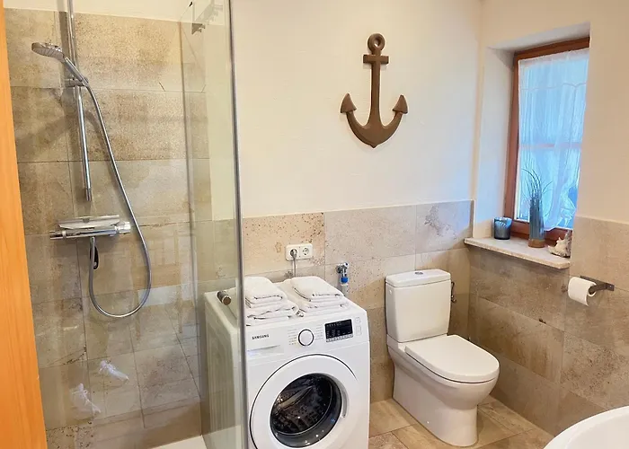 شقة Chiemsee Beachhouse بيرناو ام شيمسي